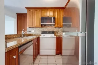 Photo #4: 230018211 Listing