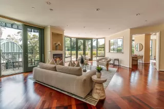 Photo #1: 230018264 Listing