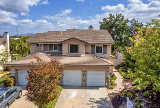 Photo #2: 230018304 Listing