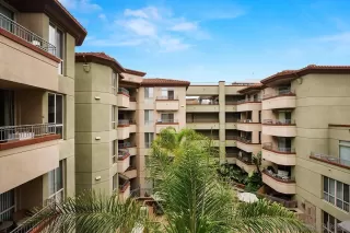 Photo #4: 230018305 Listing