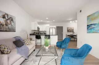 Photo #5: 230018305 Listing