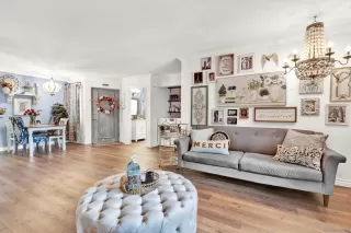 Photo #6: 230018389 Listing