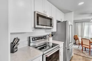 Photo #6: 230018398 Listing