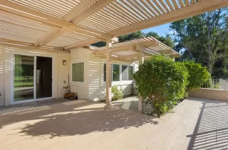 Photo #1: 230018403 Listing 