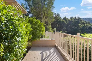 Photo #4: 230018403 Listing 