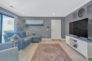 Photo #3: 230018419 Listing