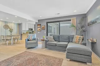 Photo #5: 230018419 Listing