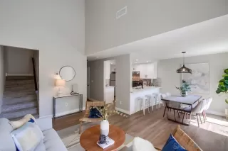 Photo #4: 230018424 Listing