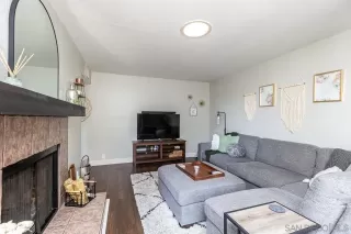 Photo #3: 230018428 Listing 