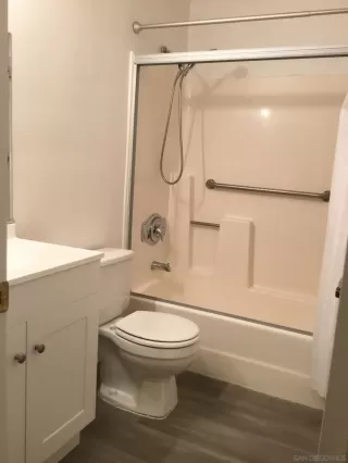 Photo #3: 230018466 Listing 