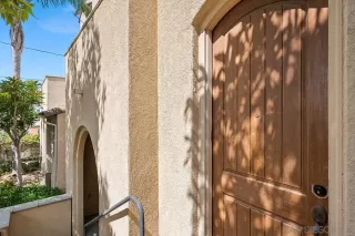 Photo #4: 230018472 Listing