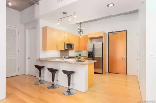 Photo #3: 230018490 Listing