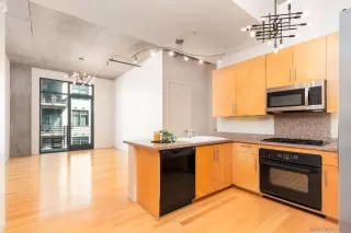 Photo #5: 230018490 Listing