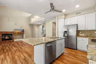 Photo #4: 230018520 Listing