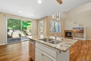 Photo #5: 230018520 Listing