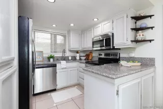 Photo #3: 230018521 Listing