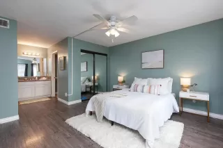 Photo #5: 230018521 Listing