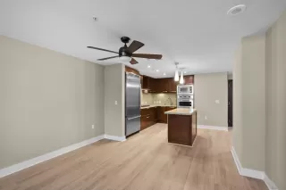 Photo #6: 230018538 Listing