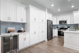 Photo #2: 230018554 Listing 