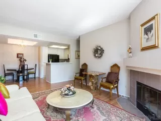 Photo #4: 230018558 Listing