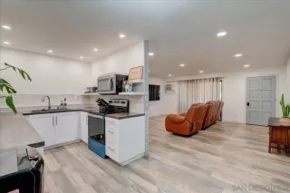 Photo #2: 230018564 Listing 