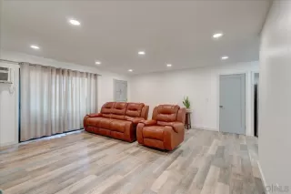 Photo #5: 230018564 Listing 