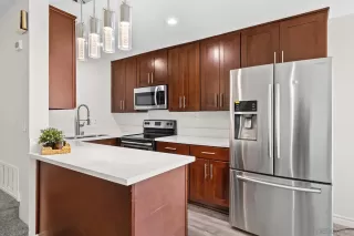 Photo #2: 230018602 Listing