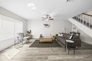 Photo #6: 230018602 Listing