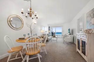 Photo #6: 230018615 Listing