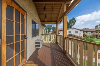 Photo #4: 230018618 Listing 