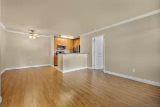 Photo #5: 230018618 Listing 