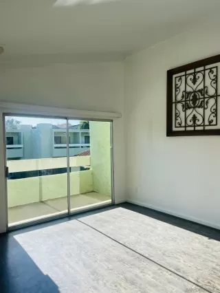 Photo #2: 230018655 Listing