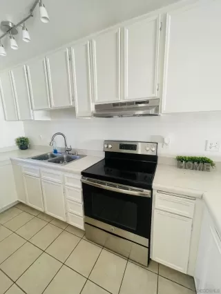 Photo #6: 230018655 Listing