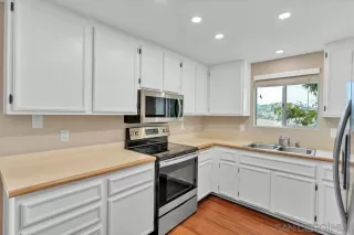 Photo #2: 230018658 Listing