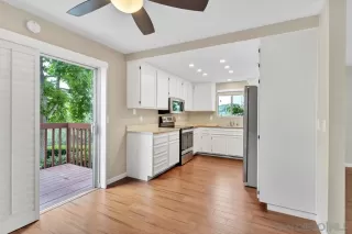 Photo #5: 230018658 Listing