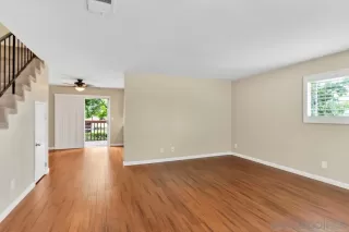 Photo #6: 230018658 Listing