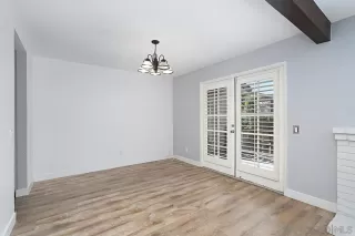Photo #5: 230018686 Listing