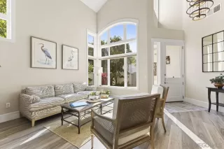 Photo #6: 230018687 Listing 