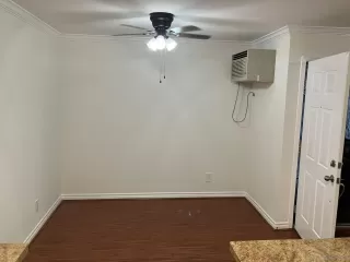 Photo #4: 230018688 Listing