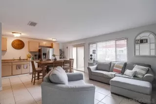 Photo #5: 230018718 Listing