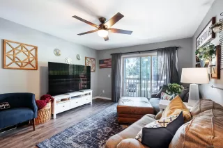 Photo #1: 230018735 Listing