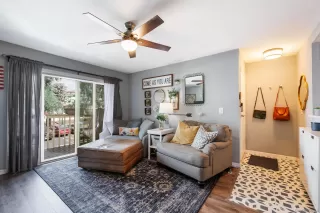 Photo #2: 230018735 Listing