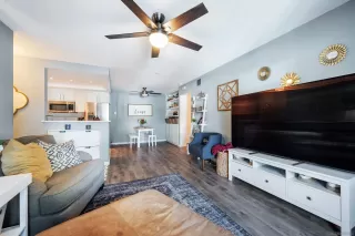 Photo #4: 230018735 Listing