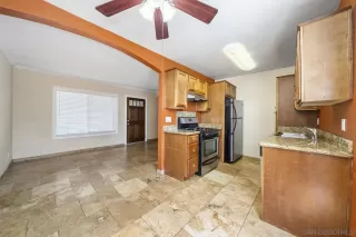 Photo #3: 230018741 Listing