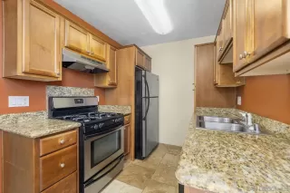 Photo #4: 230018741 Listing