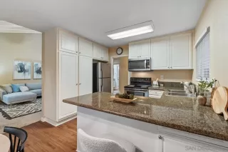 Photo #2: 230018756 Listing