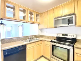 Photo #3: 230018836 Listing 