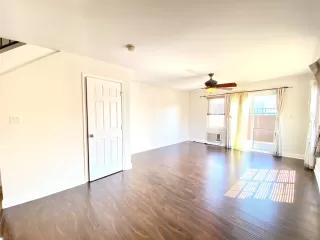 Photo #5: 230018836 Listing 