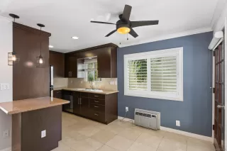 Photo #4: 230018855 Listing 