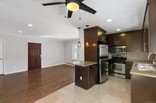 Photo #5: 230018855 Listing 